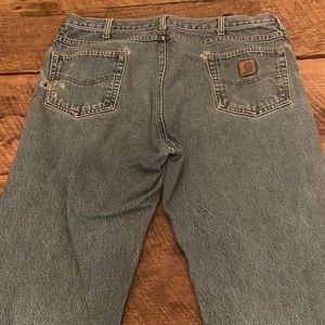 Carhartt traditional fit